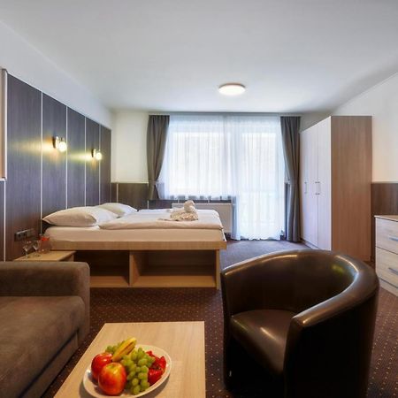 Wellness Hotel Green Paradise Brezova  Exterior photo